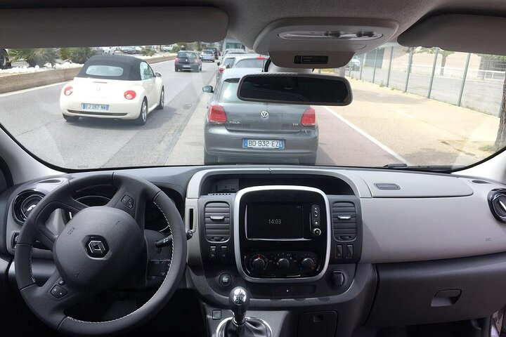 Vehicle with Driver in Provence - Photo 1 of 4