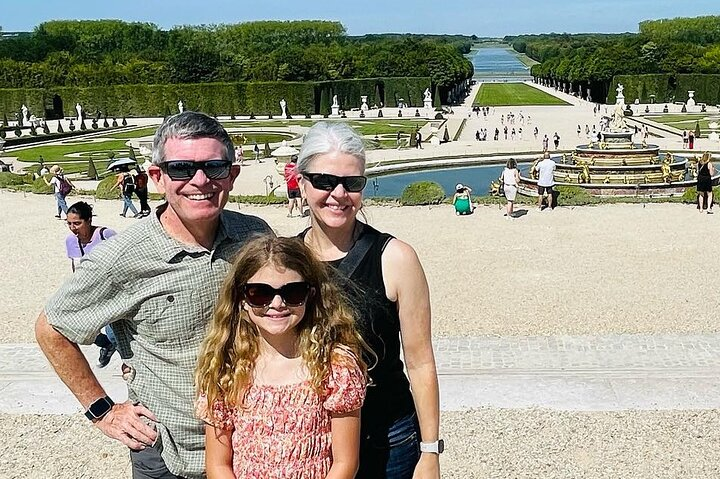 Versailles Palace Family Tour from Paris with Transfers and Lunch