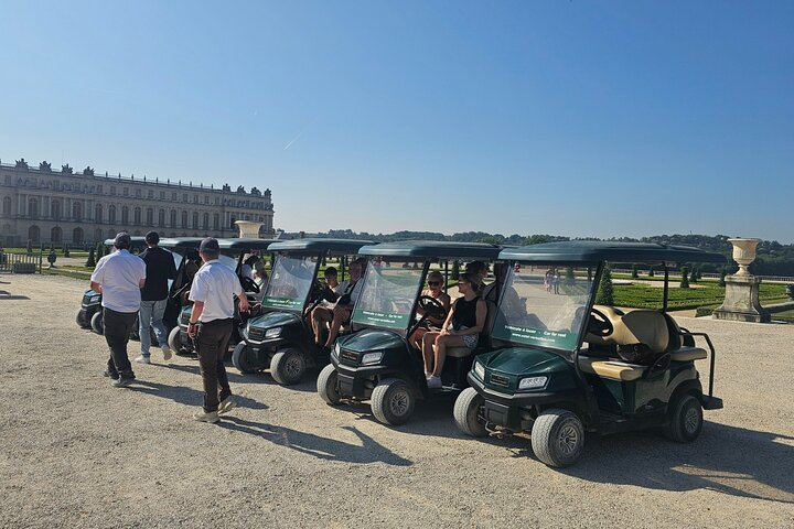 Versailles Golfcart & Bike Guided Tour: Gardens Hamlet Fountains - Photo 1 of 25