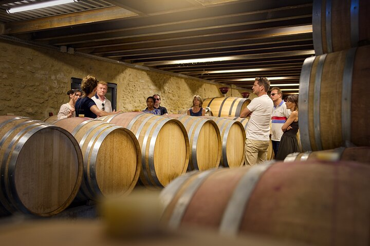 Visit of the cellars of Château Gigognan with tasting - Photo 1 of 6