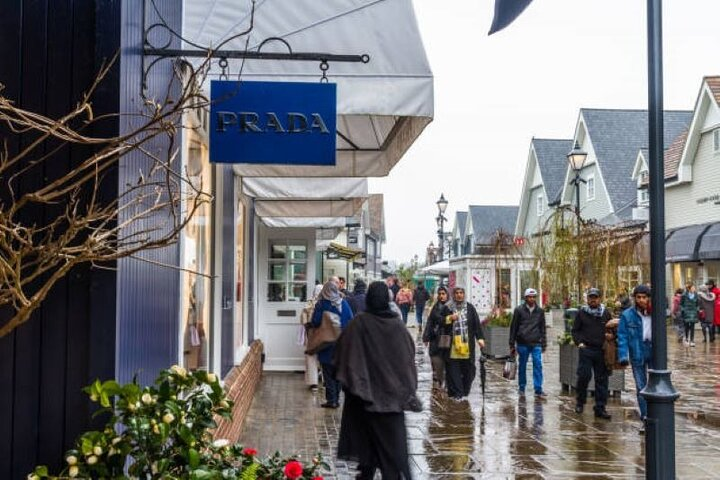 Bicester Village from London to London-Private Luxury Transport in