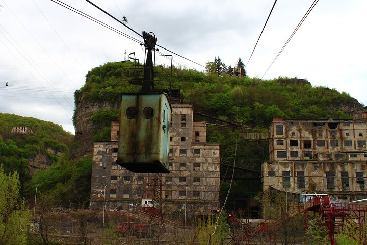 Chiatura. Soviet Past in the present. + Katskhi pillar - Photo 1 of 15