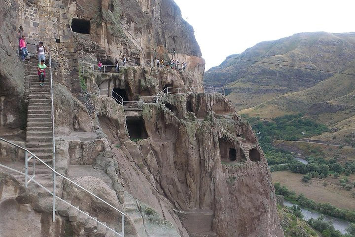 Tour to Vardzia Cave town