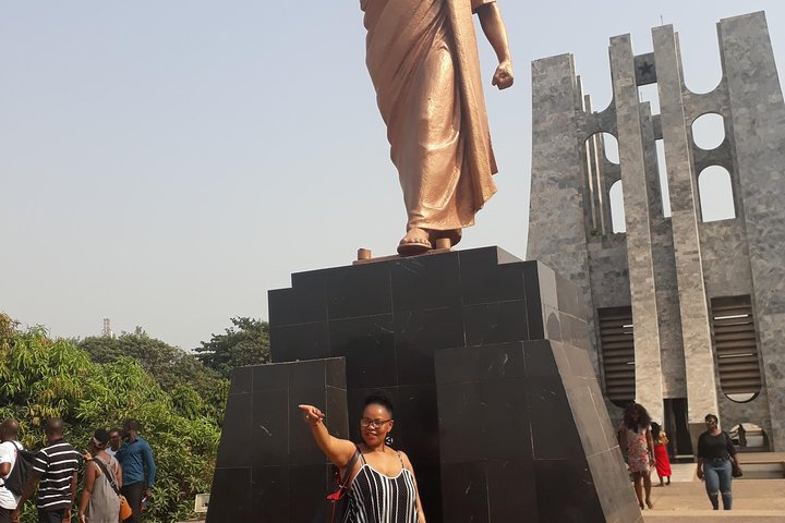 Drive through and walk Tour of Accra - Photo 1 of 2