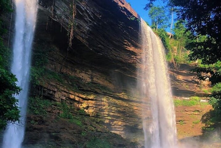 boti twin water falls.