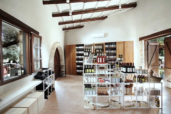 Manousakis Winery Shuttle Service Tour and Taste - Photo 1 of 8