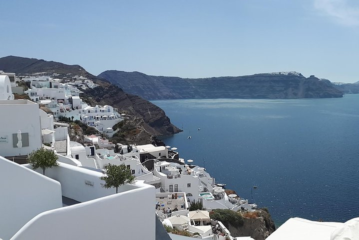 Amazing sightseeing in Santorini - Photo 1 of 8