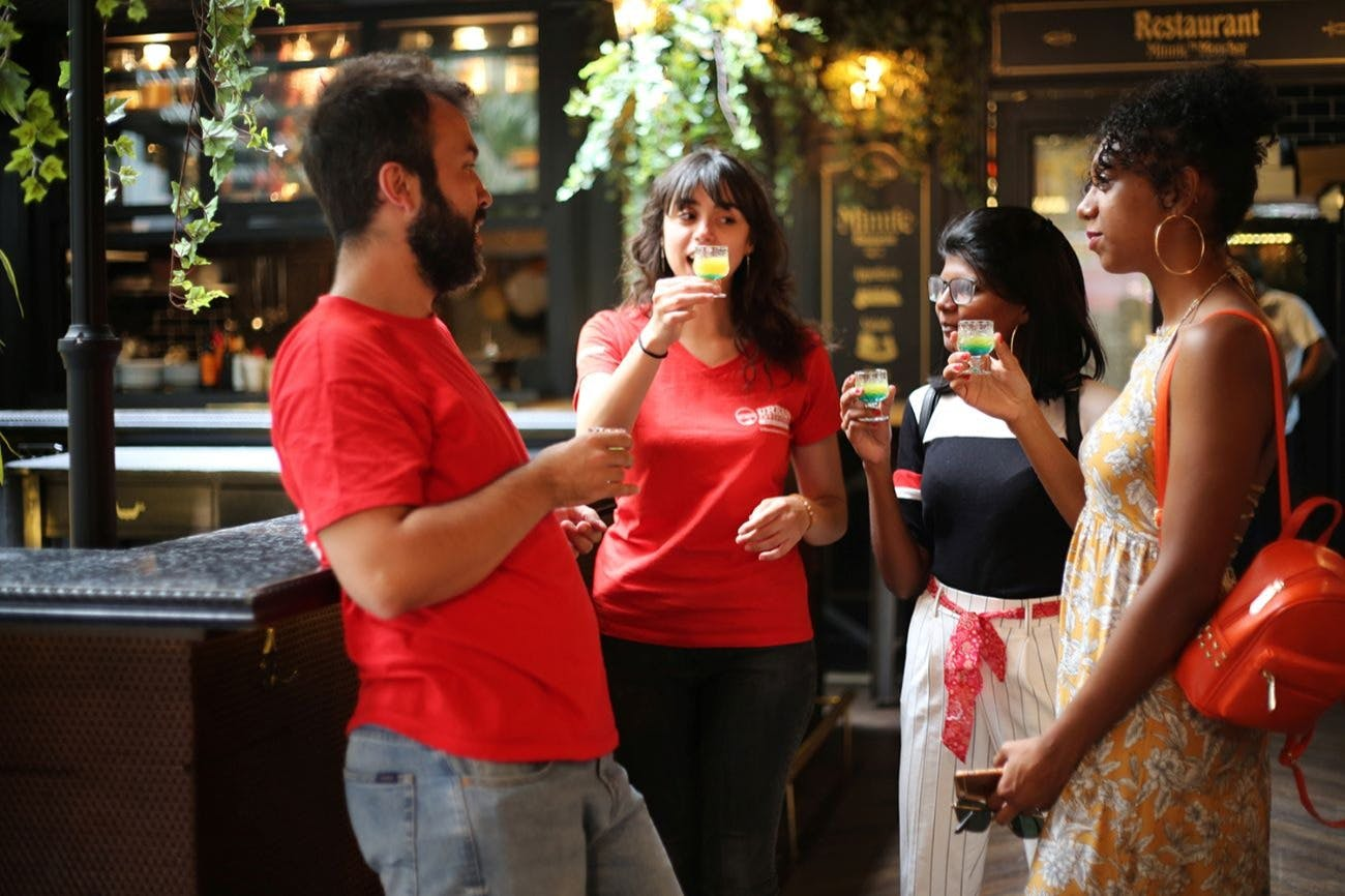 Athens: Small Group Guided Night Tour + Snacks & Drinks - Photo 1 of 6