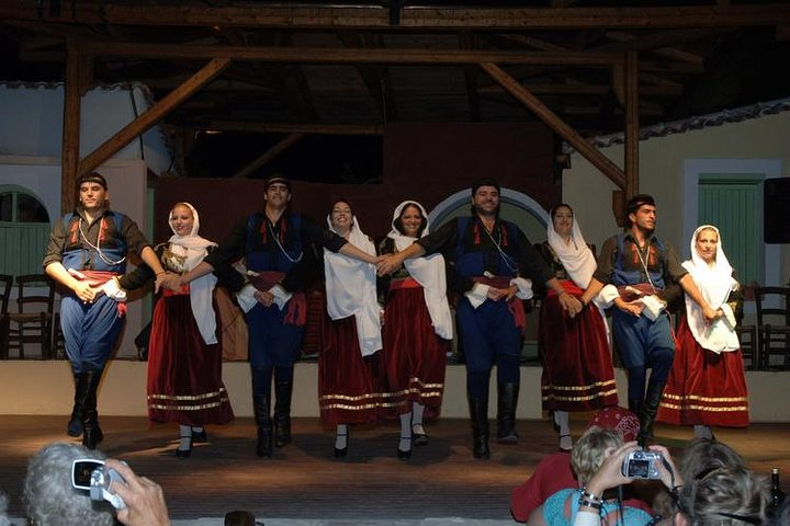 Cretan Night - Live Music and Dance - Photo 1 of 6