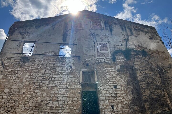 Dark taste of Corfu - Photo 1 of 6