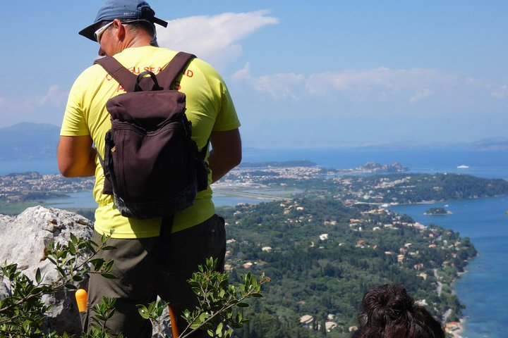 Hiking Tour - Achilleion Palace - Gastouri - Agia Kyriaki Chapel - Photo 1 of 4