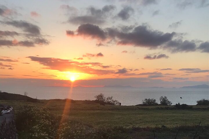 History and Traditional villages around Santorini  - Photo 1 of 7