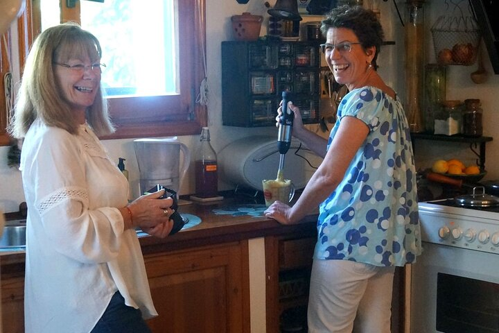 Private Greek Home Cooking Class in Epanomi with Erna - Photo 1 of 12