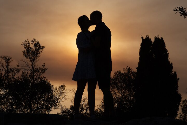 Athens Old City Private Photoshoot Tour / 2 hrs - Photo 1 of 25