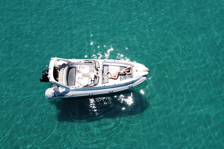 Private 7m 250hp speed boat tour Shipwreck Blue caves up to 8pax - Photo 1 of 24