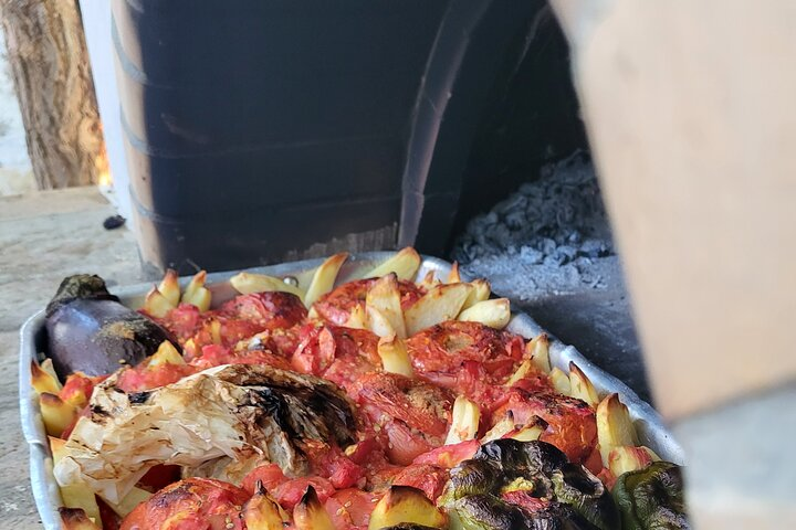 "Gemista" in the woodfire oven