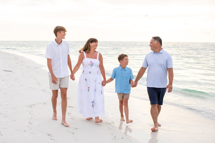 Private Professional Holiday Photoshoot in Ocean City - Photo 1 of 12