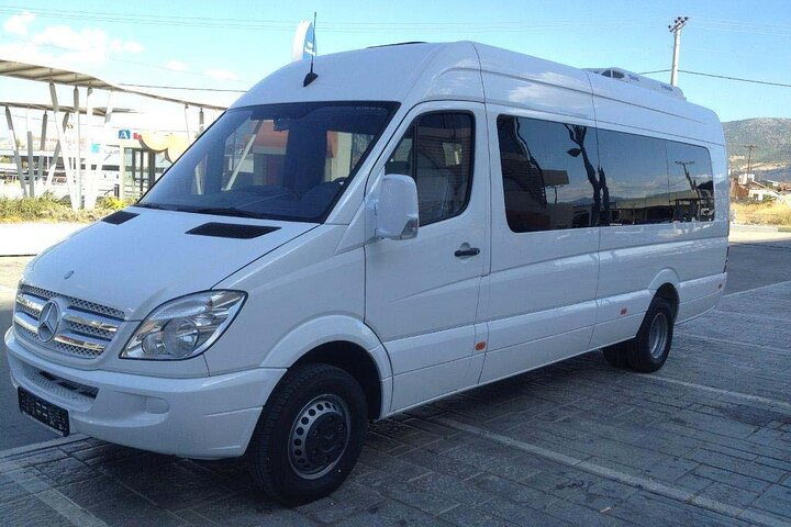 Private Transfer to/from Perissa and Perivolos Beach in Santorini - Photo 1 of 9