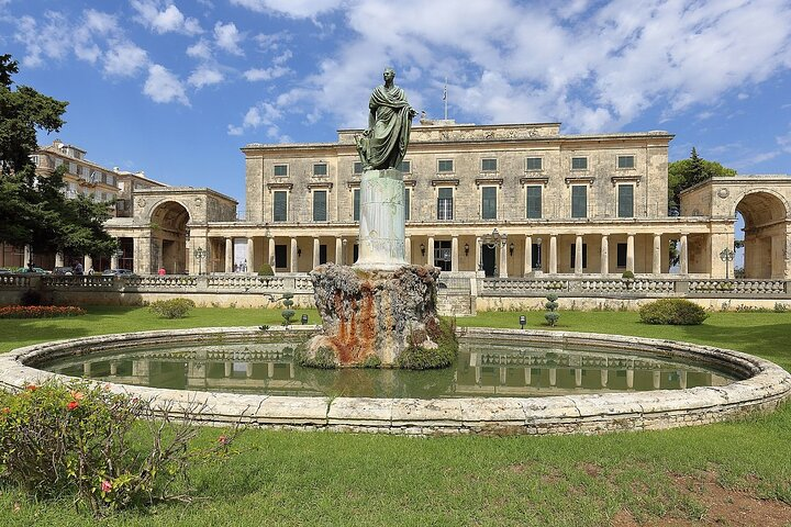 Royals on Corfu - Photo 1 of 4