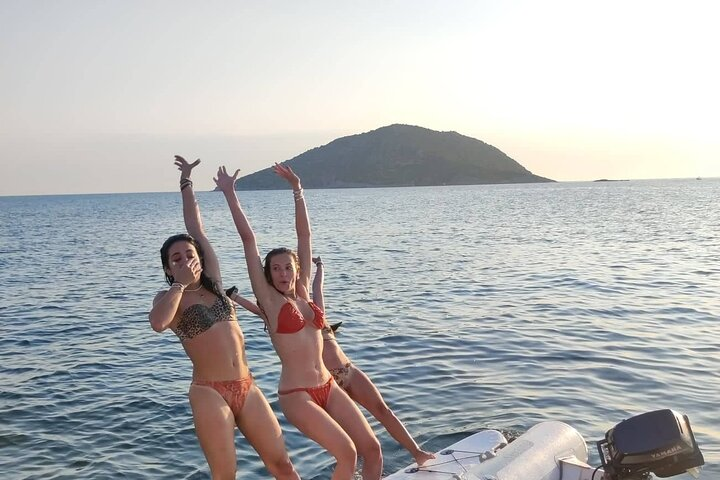 Daily cruise in Sounio