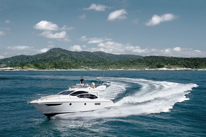 Santorini Caldera: Private Flybridge Yacht Experience - Photo 1 of 7