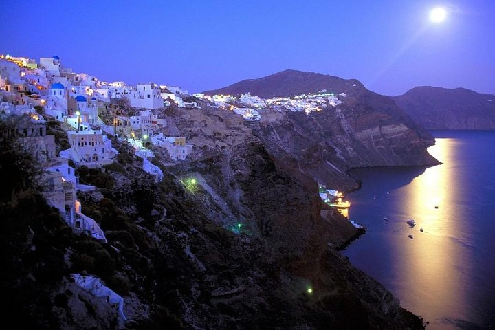 Santorini Fira-Oia tour 3-4h - Photo 1 of 6