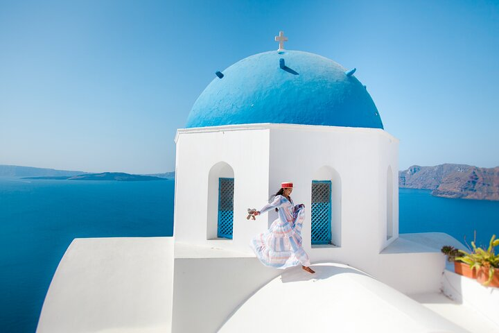 Santorini Photoshoot Oia - Photo 1 of 25