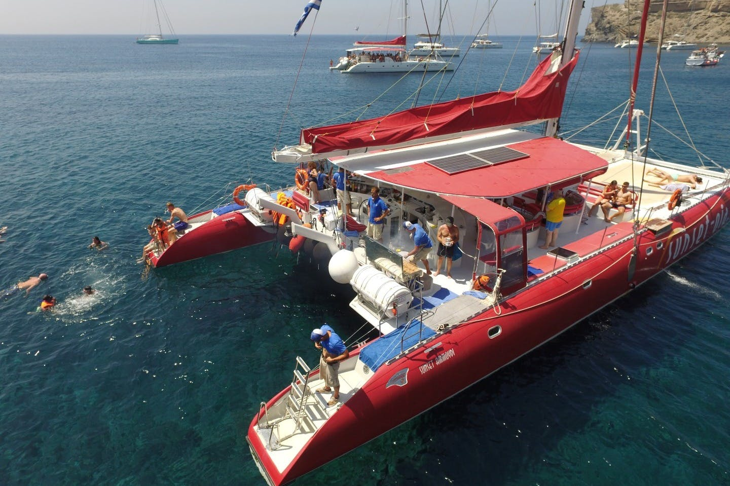 Santorini: Red Morning Cruise + Meal + Transfers - Photo 1 of 4