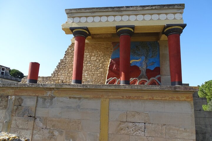 Skip the Line-Archaeol Museum/Knossos Palace-Private Guided Tour  - Photo 1 of 16