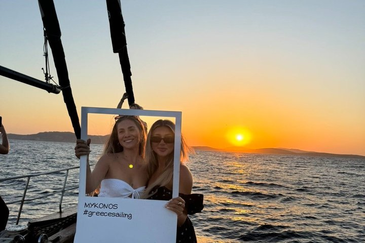 South Coast Premium Sail Cruise–Lunch, Drinks, Swim & Sunset - Photo 1 of 25