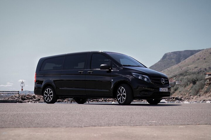 Transfer Heraklion Airport/Port to LIGARIA area - Photo 1 of 8