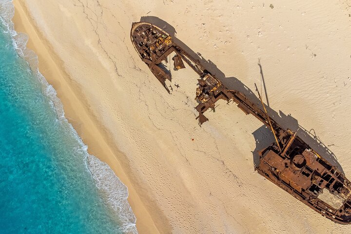 Shipwreck & Blue Caves Private Cruise - Photo 1 of 7