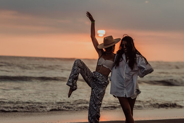 3-Day Tour to the Guatemalan Pacific: Pacaya Volcano,Pizza, Beach - Photo 1 of 22