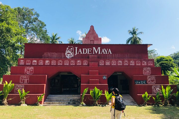 Stunning Antigua A Full Day Walking Tour - Photo 1 of 7