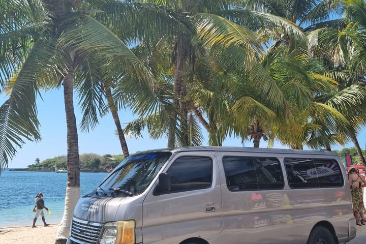 Beach, shopping, views. Live Roatan! - Photo 1 of 7