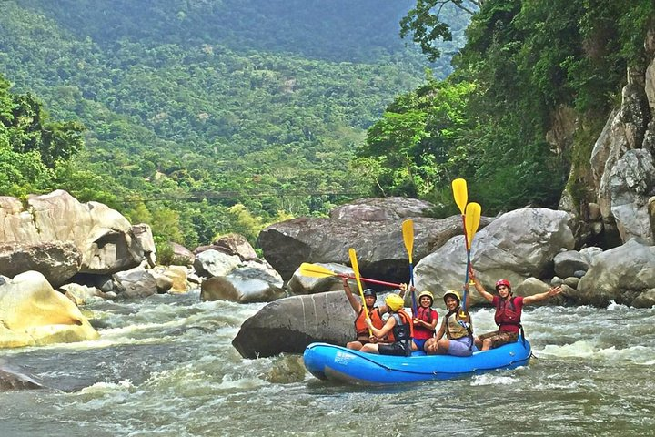 Incredible Rafting in Rio Cangrejal - Photo 1 of 19