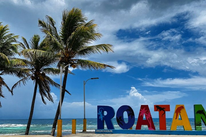 Roatan in 1 Day - Photo 1 of 18