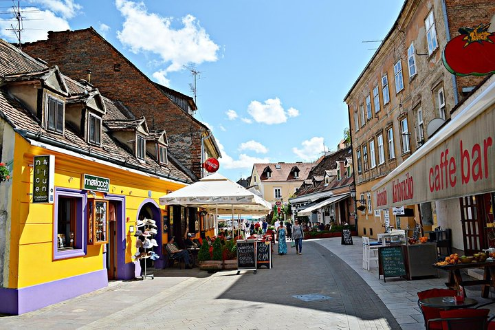 private walking tour