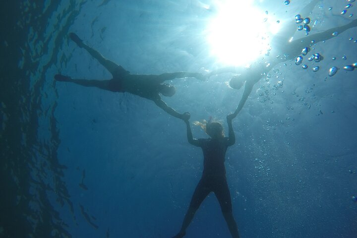 4-Hour Sunset Kayak Adventure to Island Levan - Cocktail Included - Photo 1 of 21