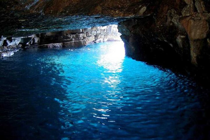 Blue and green cave on Koločep - Photo 1 of 5