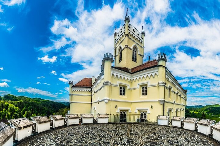Fairytale Castle & Wine Tasting & Lunch - Photo 1 of 8