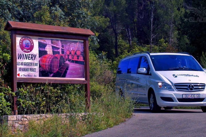 Korcula Island Private Sightseeing Tour Including Wine Tasting - Photo 1 of 7