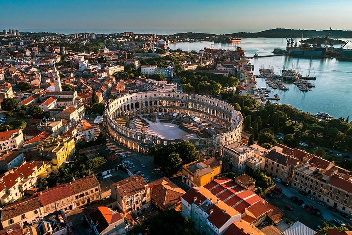Pula Walking Tour
