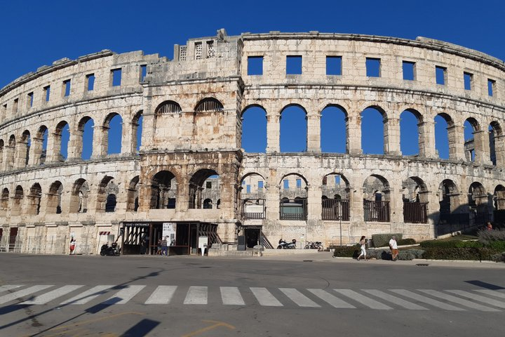 Pula walking tour - Photo 1 of 7