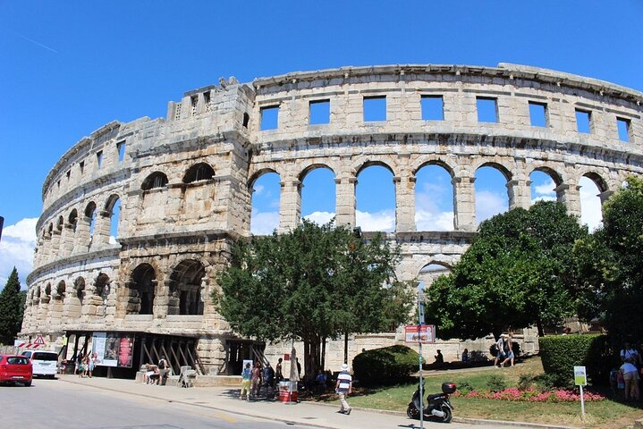 Pula walking tour - Photo 1 of 6