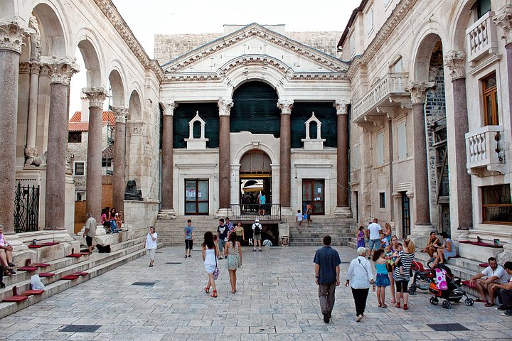Sightseeing Split's Roman Ruins: A Self-Guided Audio Tour - Photo 1 of 6