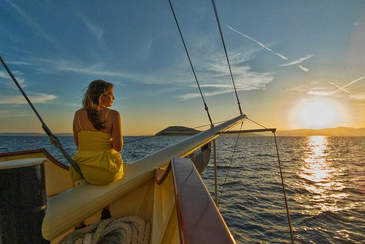 Boutique Sunset Cruise Aboard Yacht Polaris – Live Music & Drinks - Photo 1 of 25