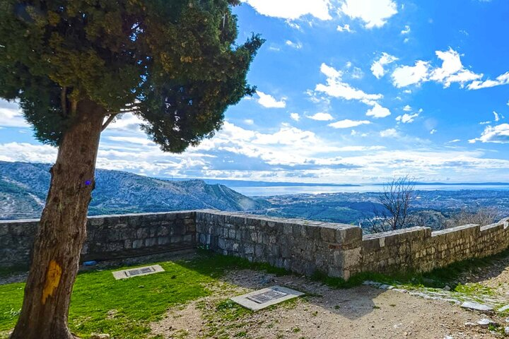 KLIS FORTRESS and view on SPLIT CITY