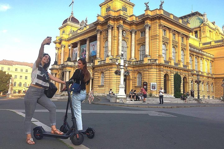 Zagreb eScooter Tour