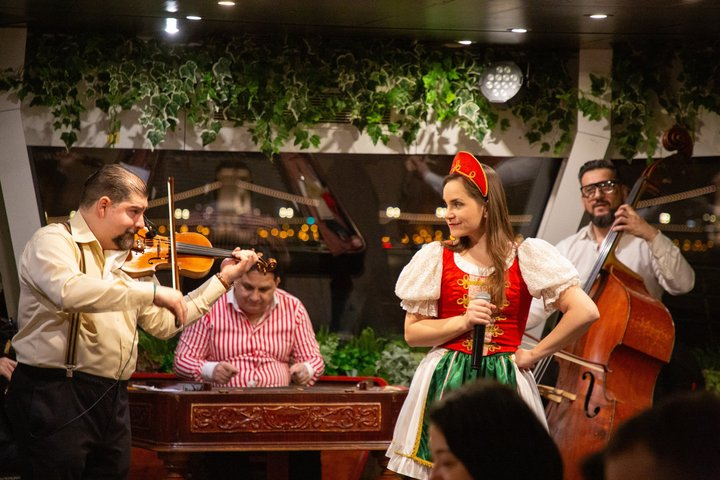 4 Course Dinner Cruise with Operetta, Folk Show and Welcome Drink - Photo 1 of 14